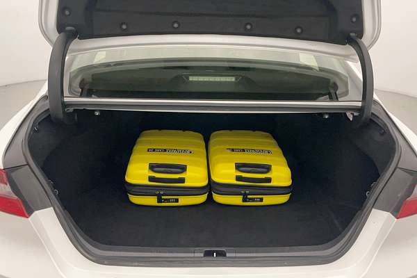 2022 Toyota Camry Ascent AXVH70R