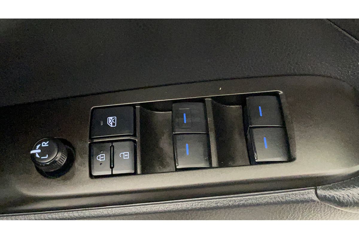 2022 Toyota Camry Ascent AXVH70R