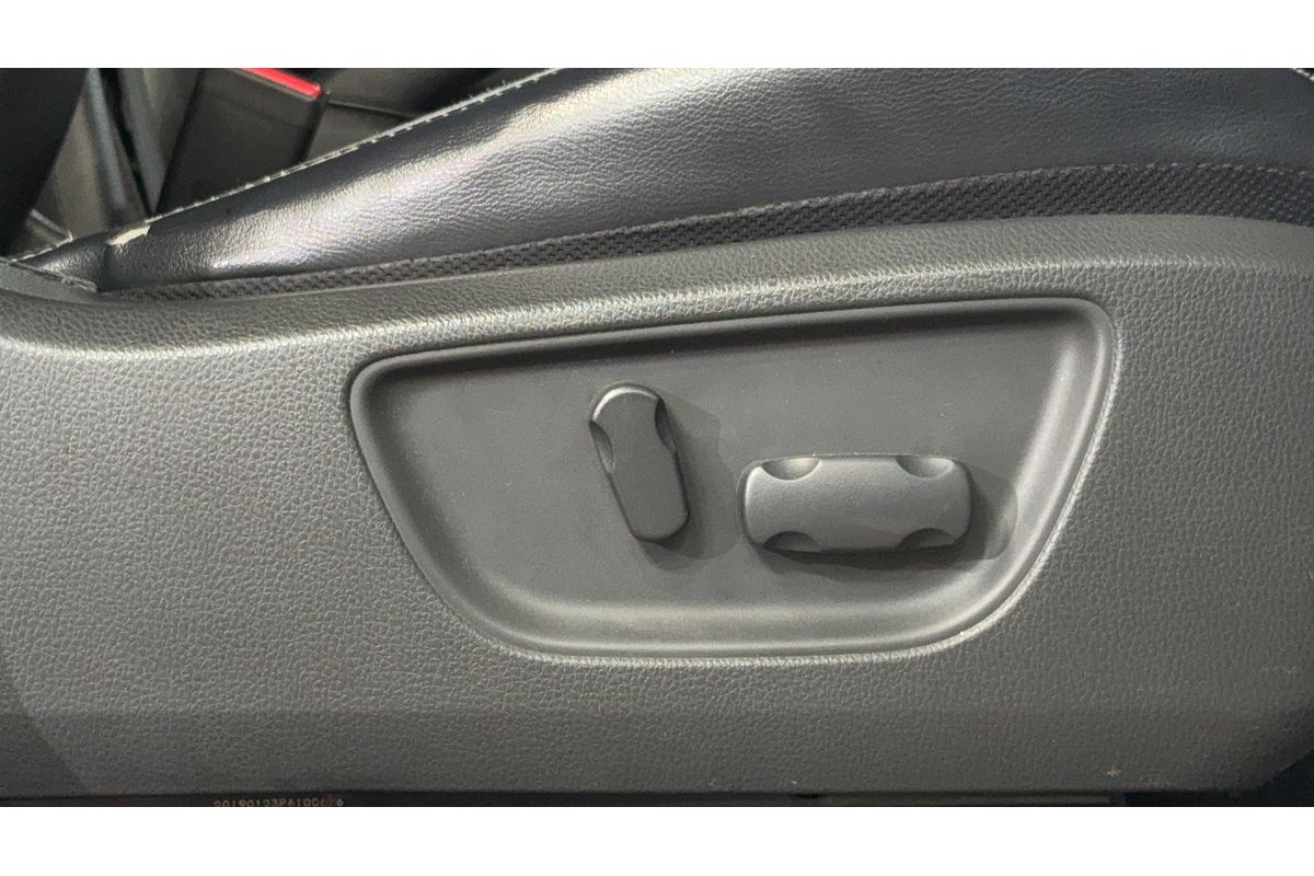 2019 Mitsubishi Triton GLS Premium MR 4X4