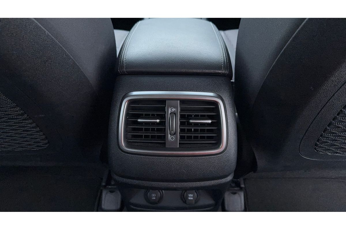 2018 Kia Sorento Si UM