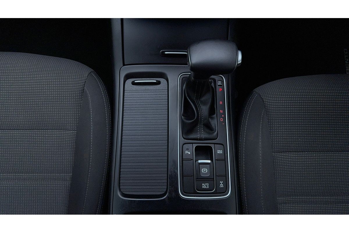 2018 Kia Sorento Si UM