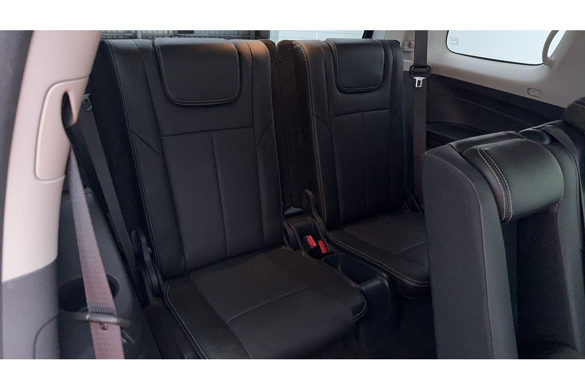 2019 Isuzu MU-X LS-T