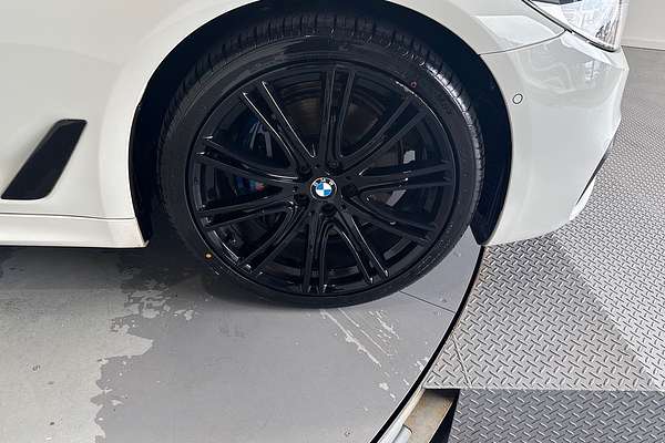 2017 BMW 5 Series 530i M Sport G30