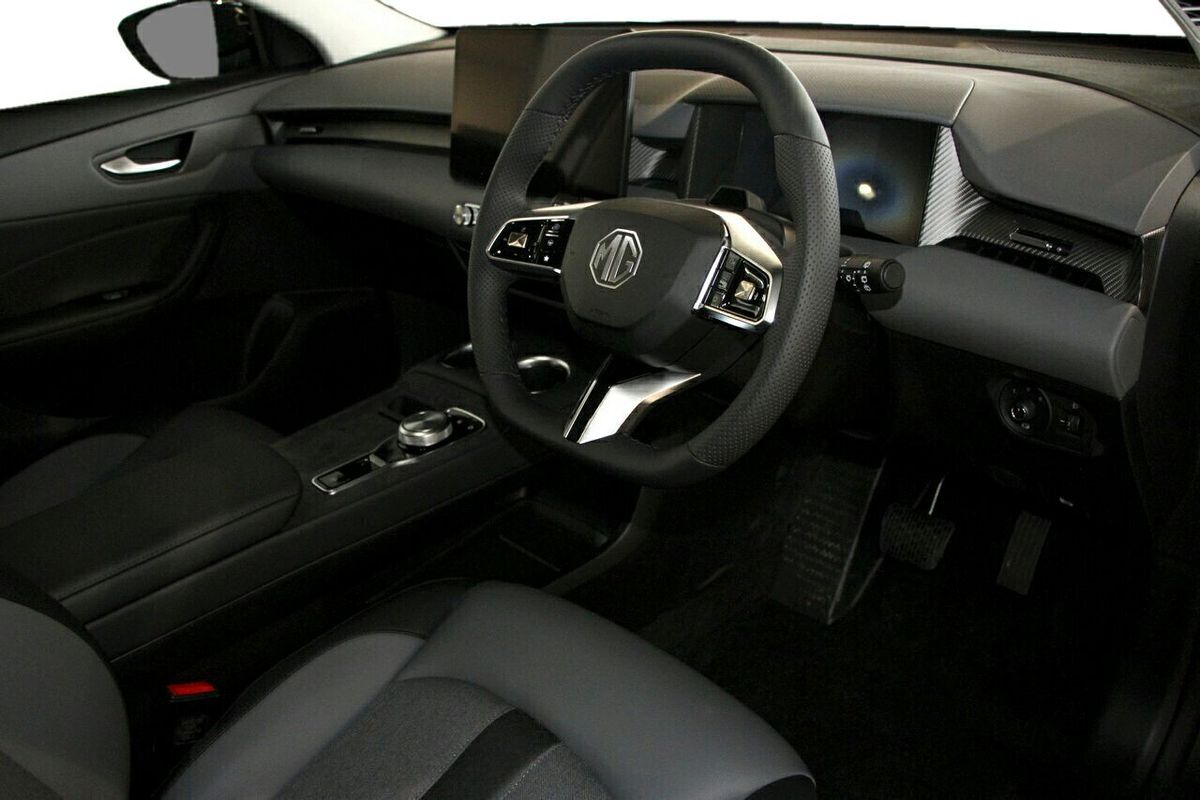 2025 MG MGS5 EV Essence 62 ZS3EM