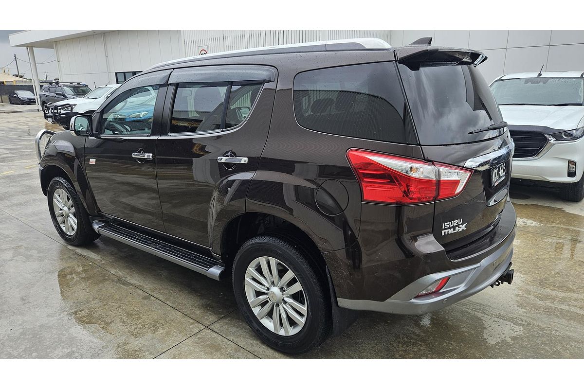 2017 Isuzu MU-X LS-T