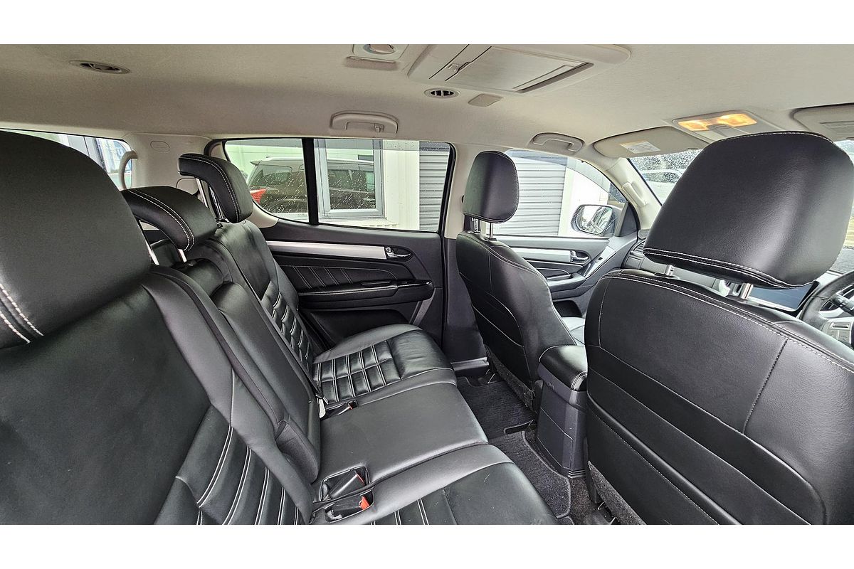 2017 Isuzu MU-X LS-T