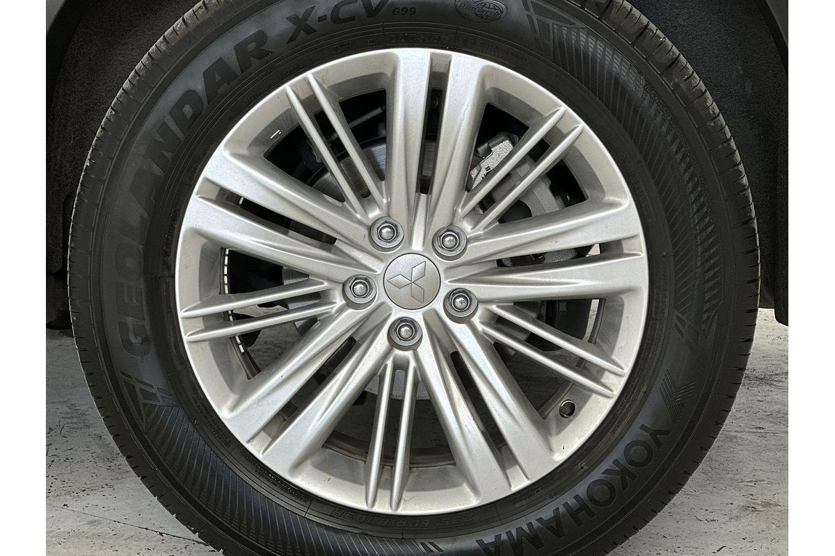 2024 Mitsubishi Outlander ES ZM