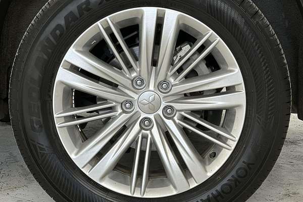 2024 Mitsubishi Outlander ES ZM