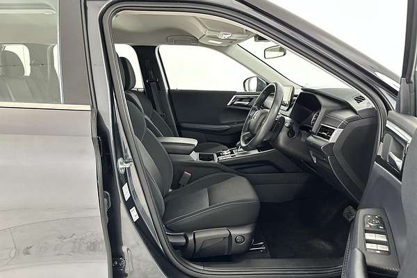 2024 Mitsubishi Outlander ES ZM