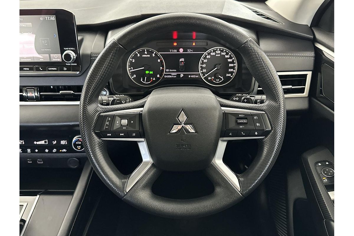 2024 Mitsubishi Outlander ES ZM