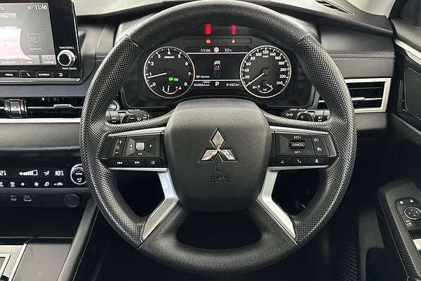 2024 Mitsubishi Outlander ES ZM