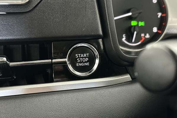 2024 Mitsubishi Outlander ES ZM