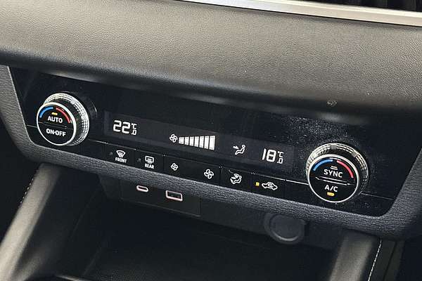 2024 Mitsubishi Outlander ES ZM