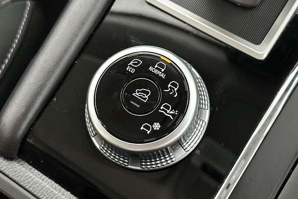 2024 Mitsubishi Outlander ES ZM