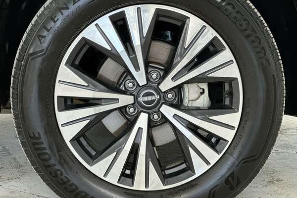 2024 Nissan X-TRAIL ST-L T33