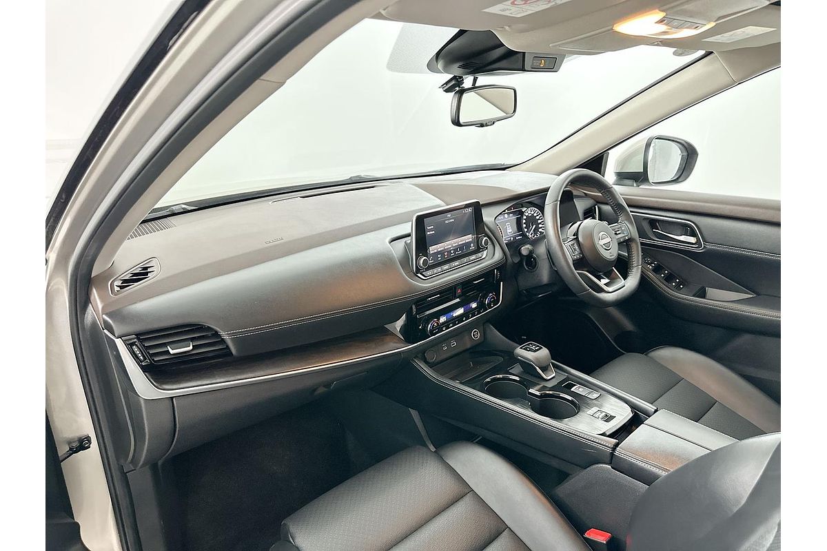 2024 Nissan X-TRAIL ST-L T33