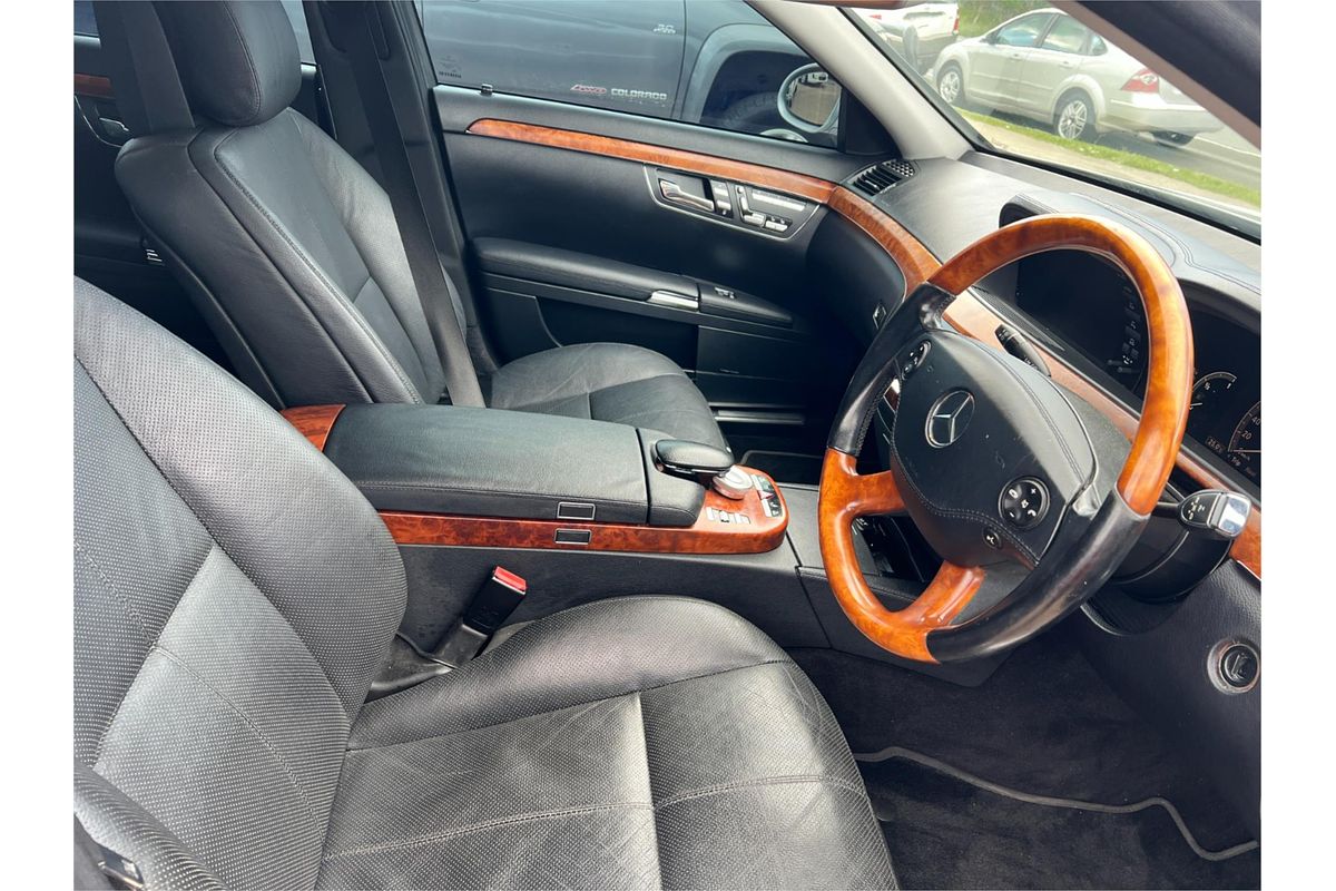 2007 Mercedes-Benz S-Class S350 V221