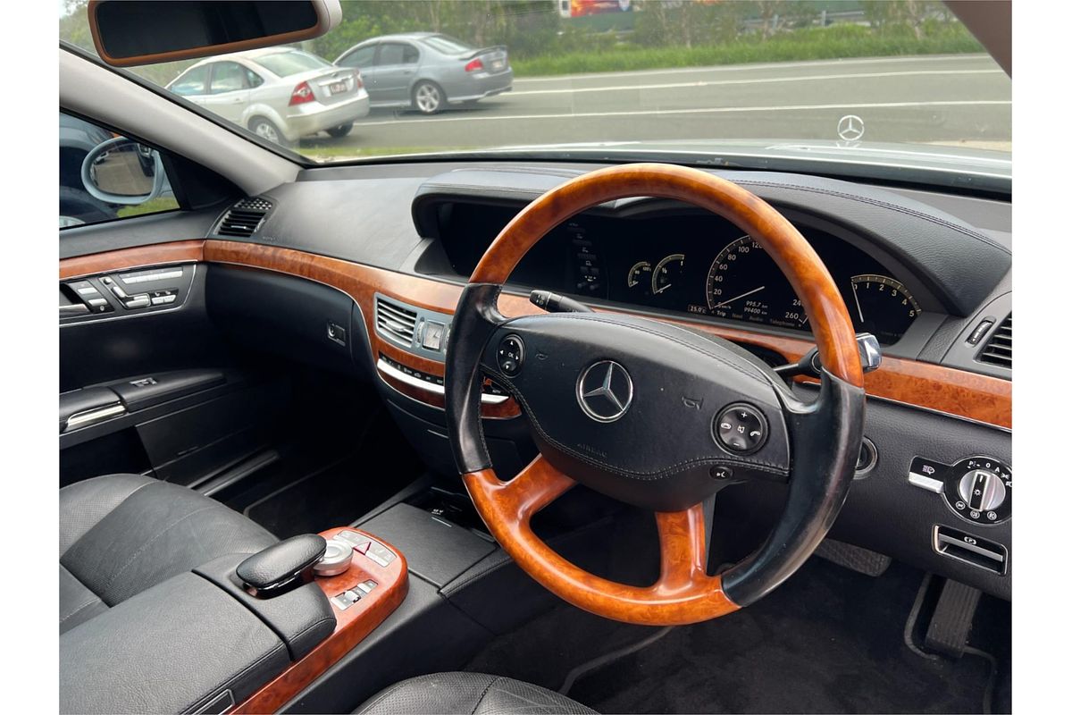 2007 Mercedes-Benz S-Class S350 V221