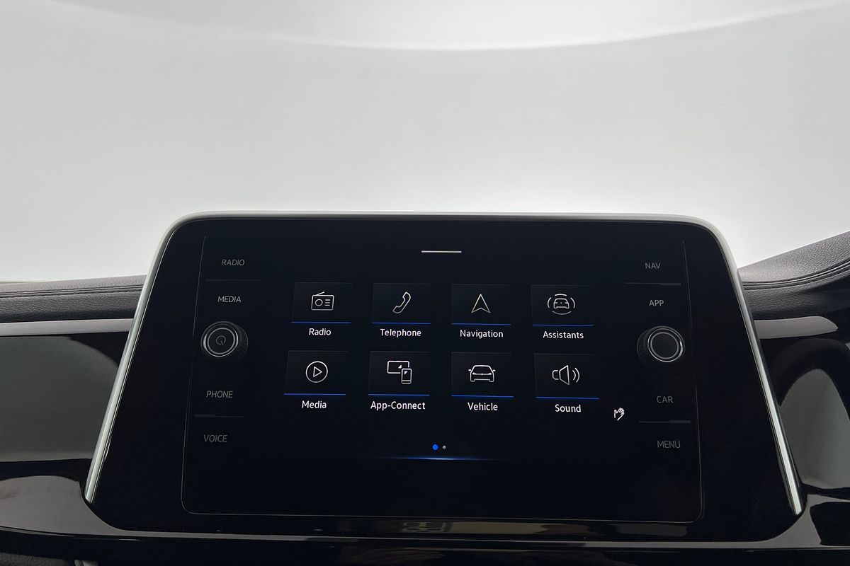 2022 Volkswagen T-Roc 140TSI R-Line D11