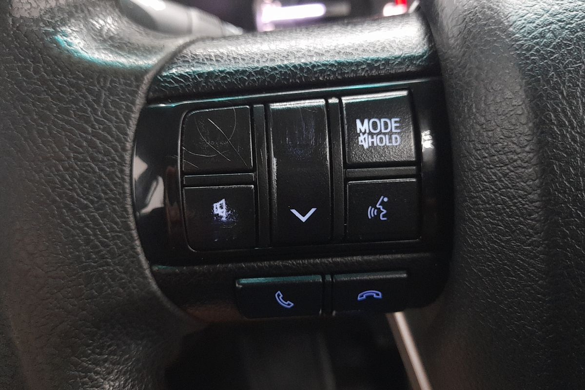 2021 Toyota Hilux SR GUN126R 4X4