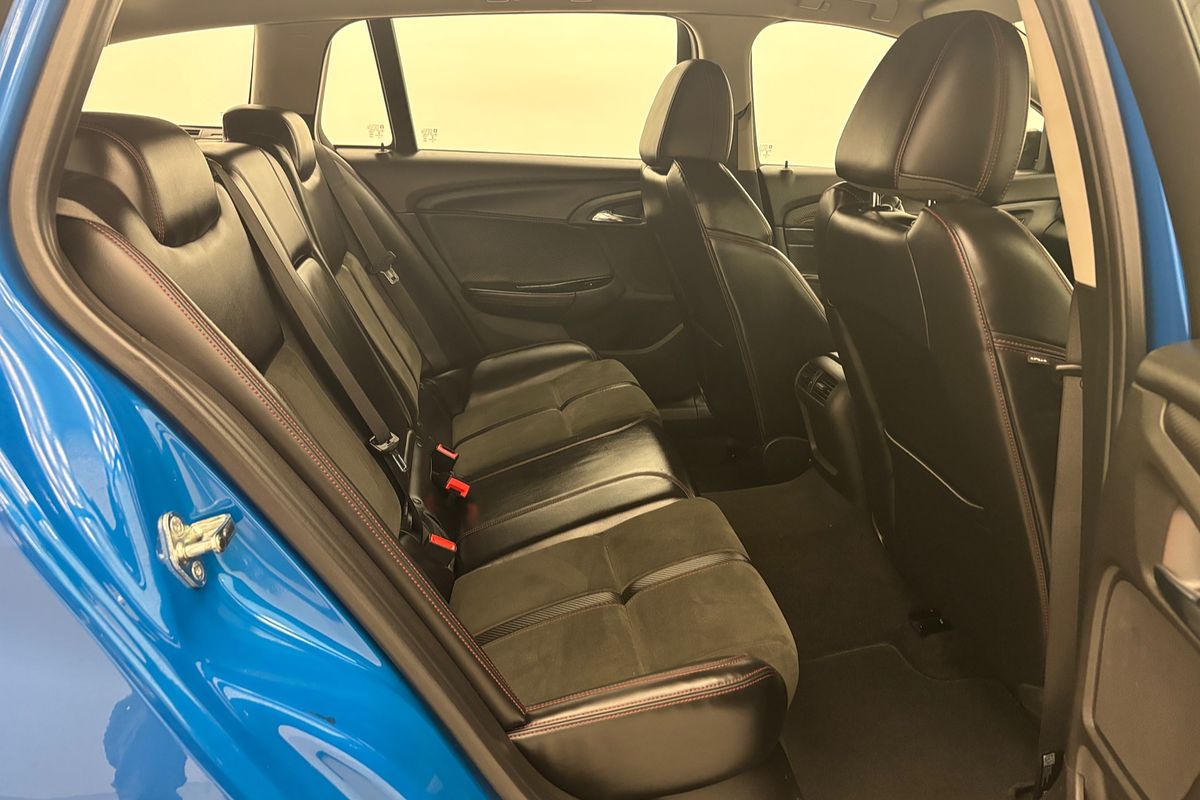 2015 Holden Commodore SV6 Storm VF