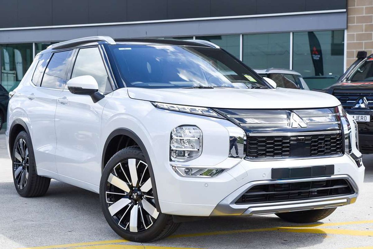 2025 Mitsubishi Outlander Exceed Tourer ZM