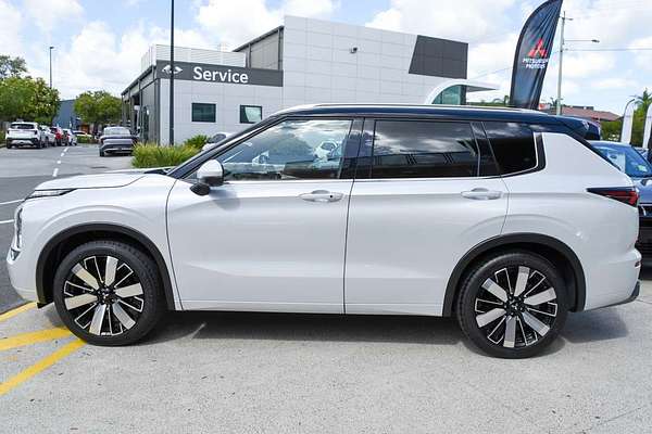 2025 Mitsubishi Outlander Exceed Tourer ZM thumb-4