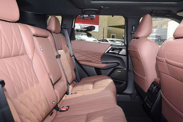 2025 Mitsubishi Outlander Exceed Tourer ZM thumb-8