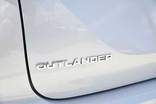 2025 Mitsubishi Outlander Exceed Tourer ZM thumb-19