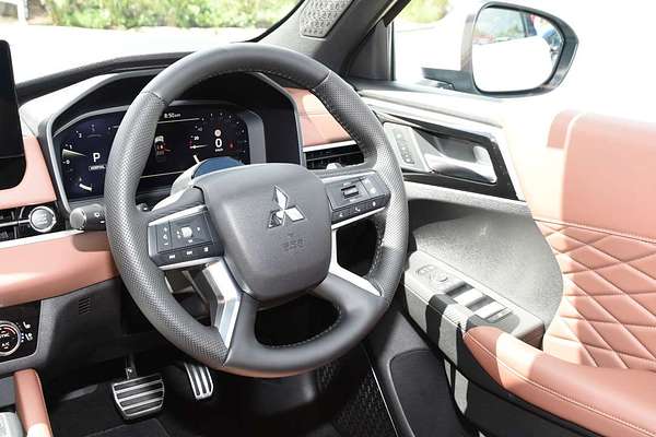 2025 Mitsubishi Outlander Exceed Tourer ZM thumb-17