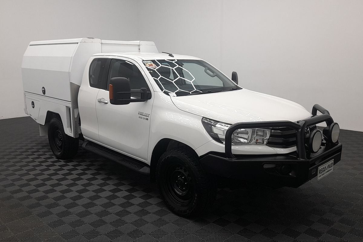 2016 Toyota Hilux SR GUN126R 4X4
