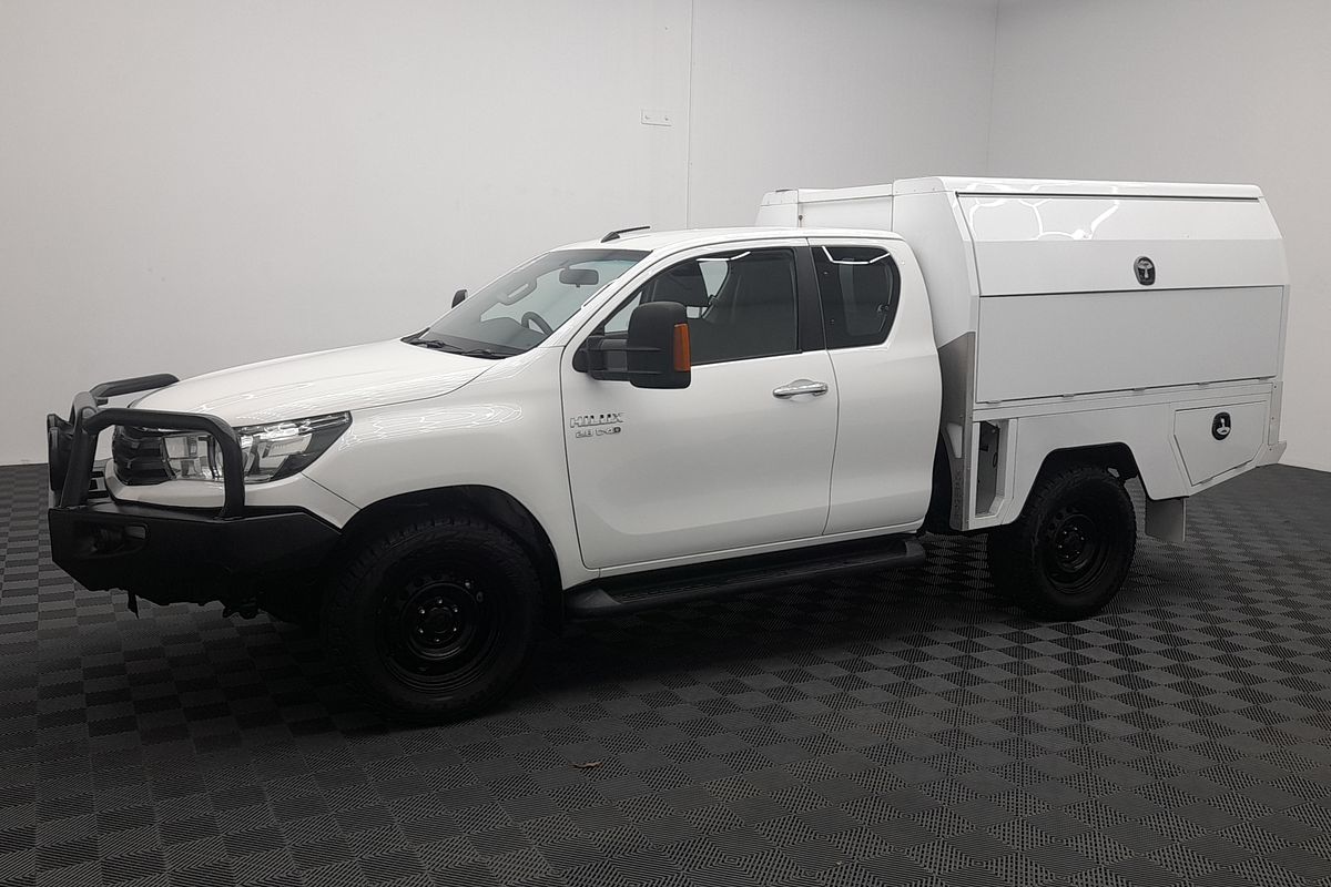 2016 Toyota Hilux SR GUN126R 4X4