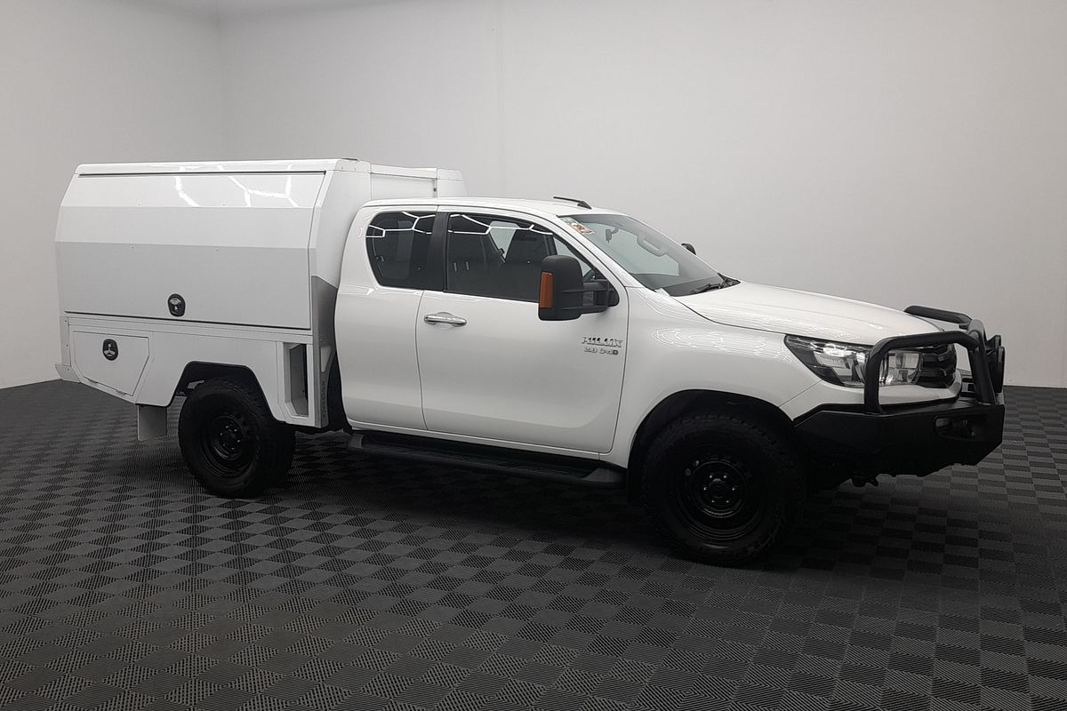 2016 Toyota Hilux SR GUN126R 4X4