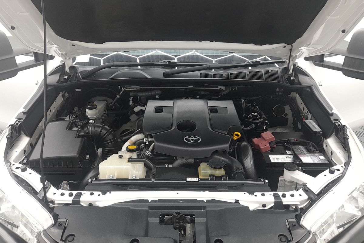 2016 Toyota Hilux SR GUN126R 4X4