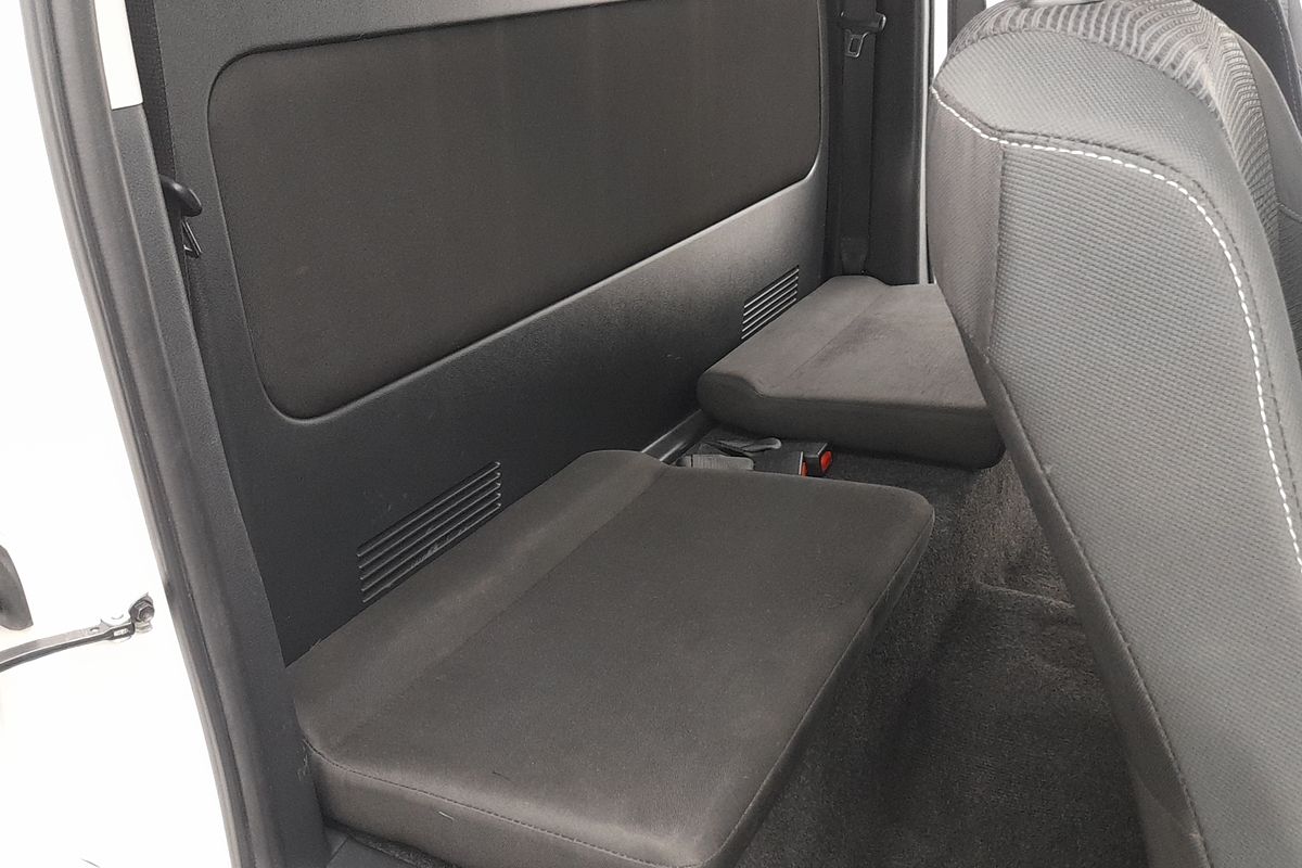 2016 Toyota Hilux SR GUN126R 4X4