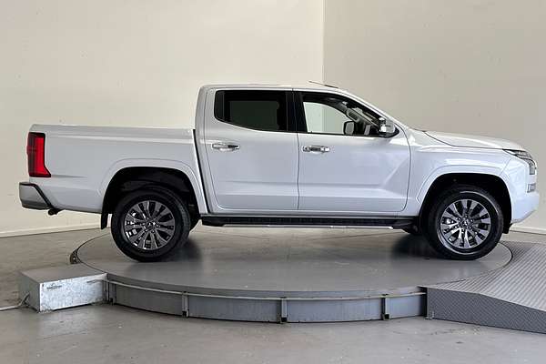 2024 Mitsubishi Triton GLS MV