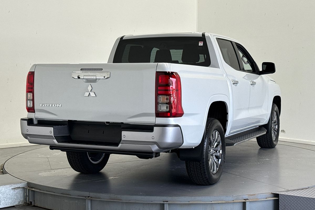 2024 Mitsubishi Triton GLS MV
