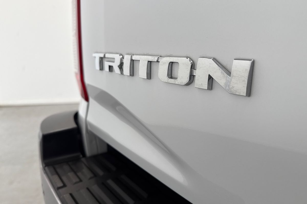 2024 Mitsubishi Triton GLS MV