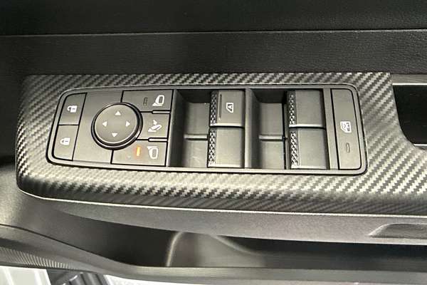 2024 Mitsubishi Triton GLS MV