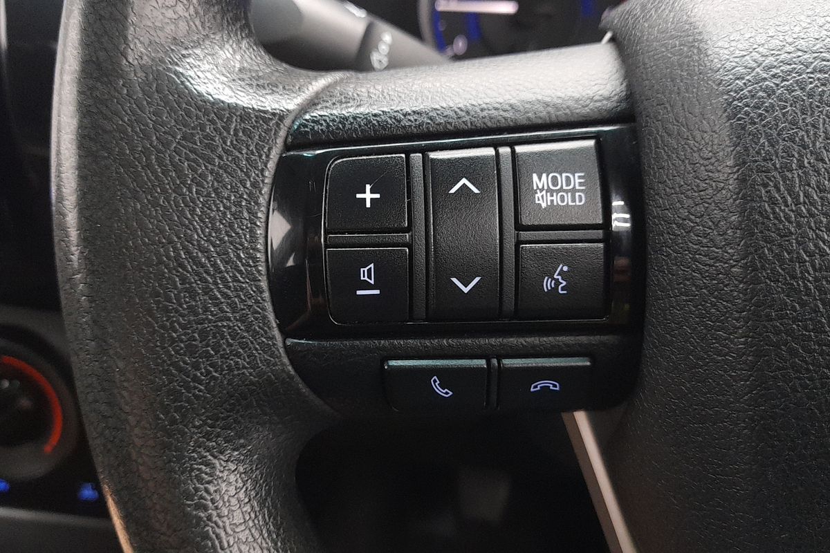 2016 Toyota Hilux SR GUN126R 4X4