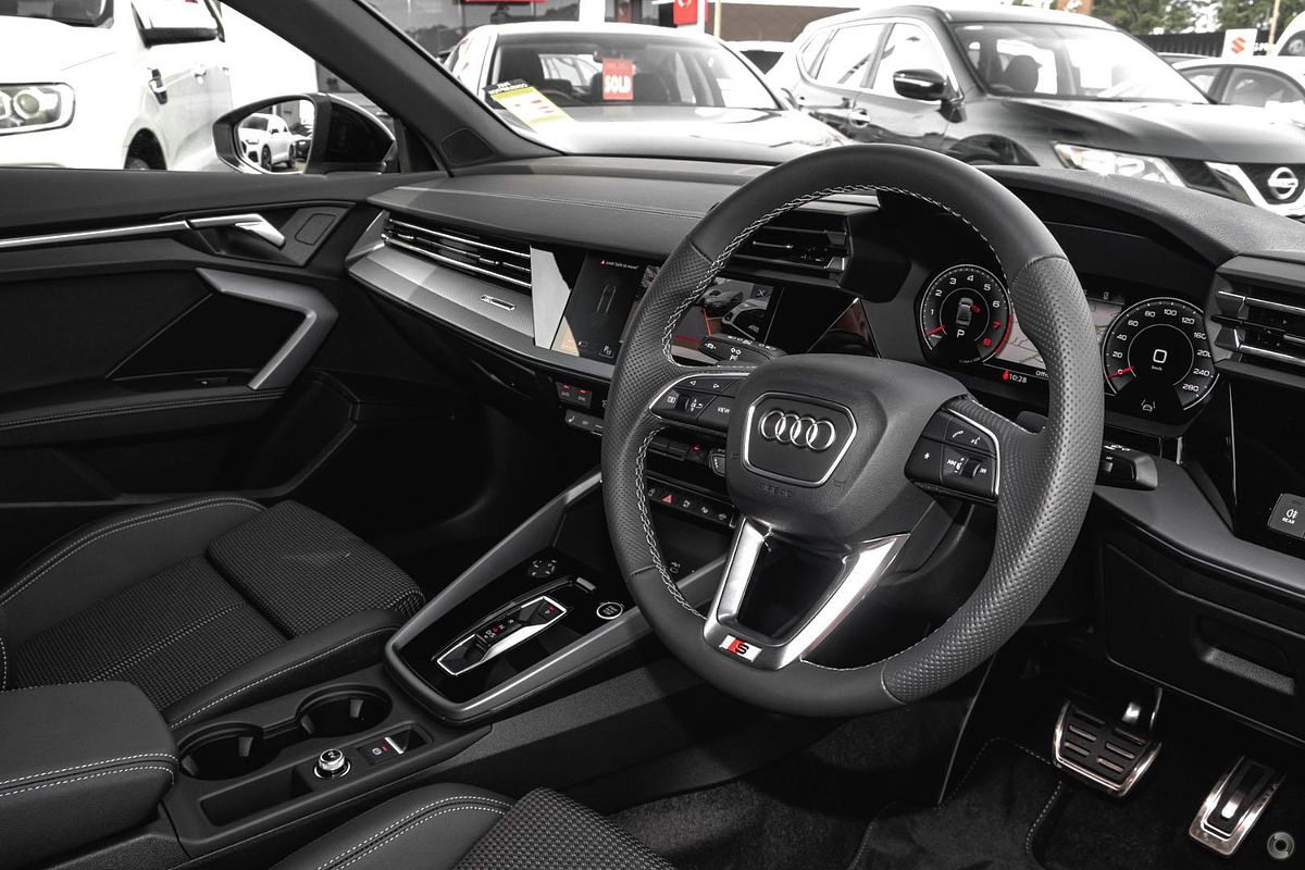 2025 Audi A3 35 TFSI S line GY