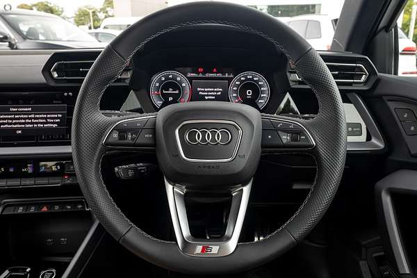 2025 Audi A3 35 TFSI S line GY
