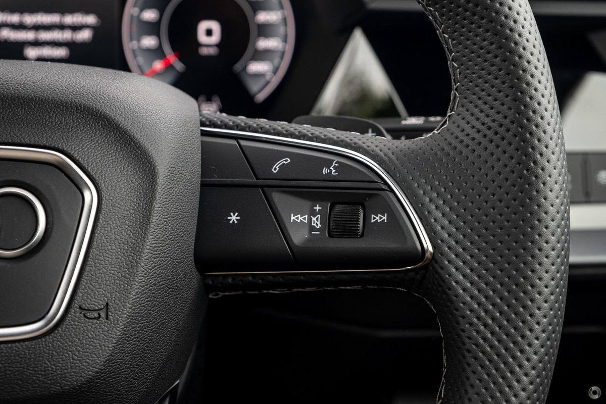 2025 Audi A3 35 TFSI S line GY