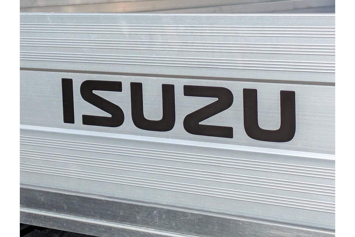 2025 Isuzu D-MAX SX High Ride Rear Wheel Drive