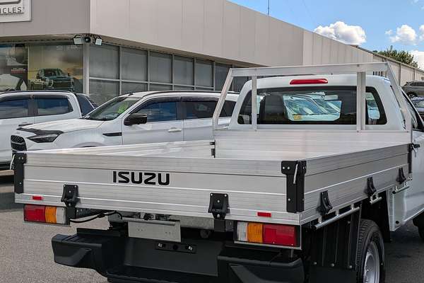 2025 Isuzu D-MAX SX High Ride Rear Wheel Drive