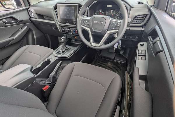 2025 Isuzu D-MAX SX High Ride Rear Wheel Drive