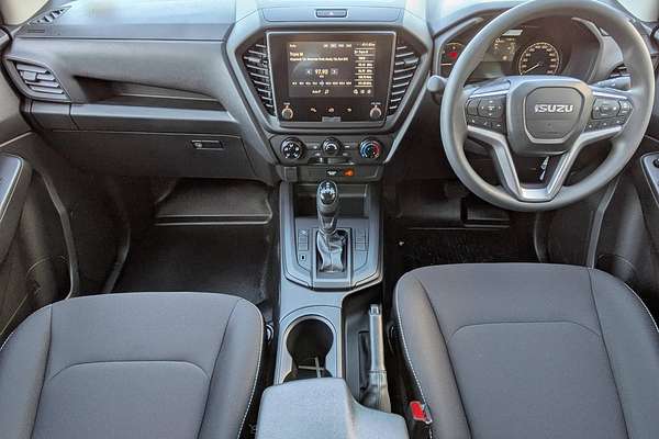 2025 Isuzu D-MAX SX High Ride Rear Wheel Drive