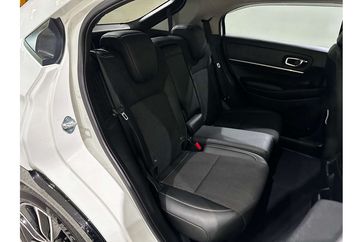 2024 Honda HR-V e:HEV X