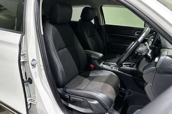 2024 Honda HR-V e:HEV X