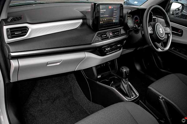 2025 Suzuki Swift Hybrid GLX UZ